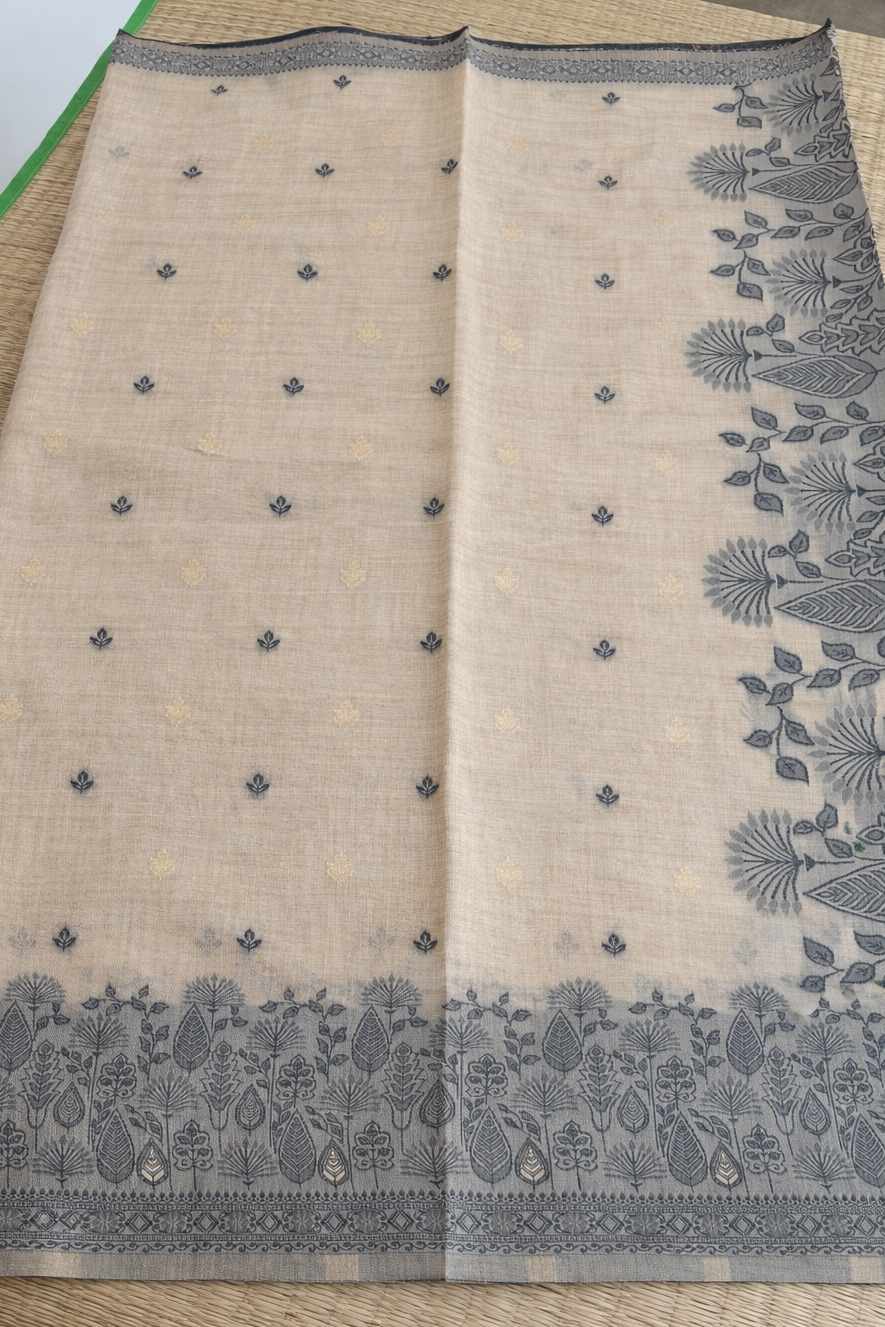 Jamdani Cotton Saree - Off White with Black Threadwork - Body Detail