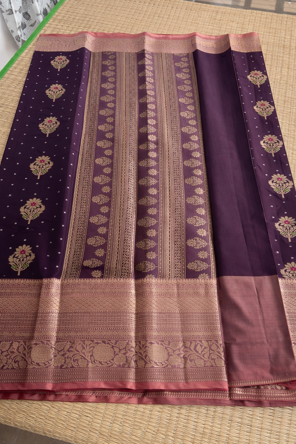 Semi Kanchi Soft Silk Saree - Wine with Dusky Rose Border - Pallu Detail