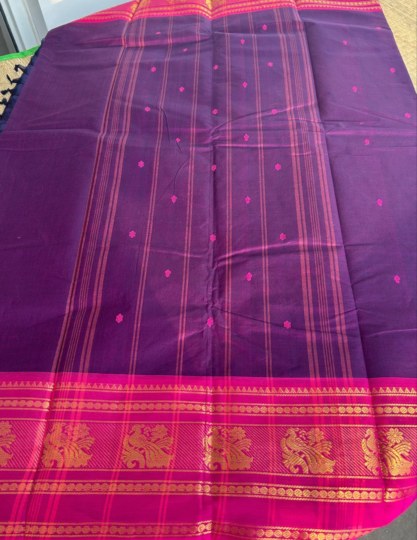 Kanchi Silk Cotton Saree - Wine Purple with Pink Border - Pallu Detail