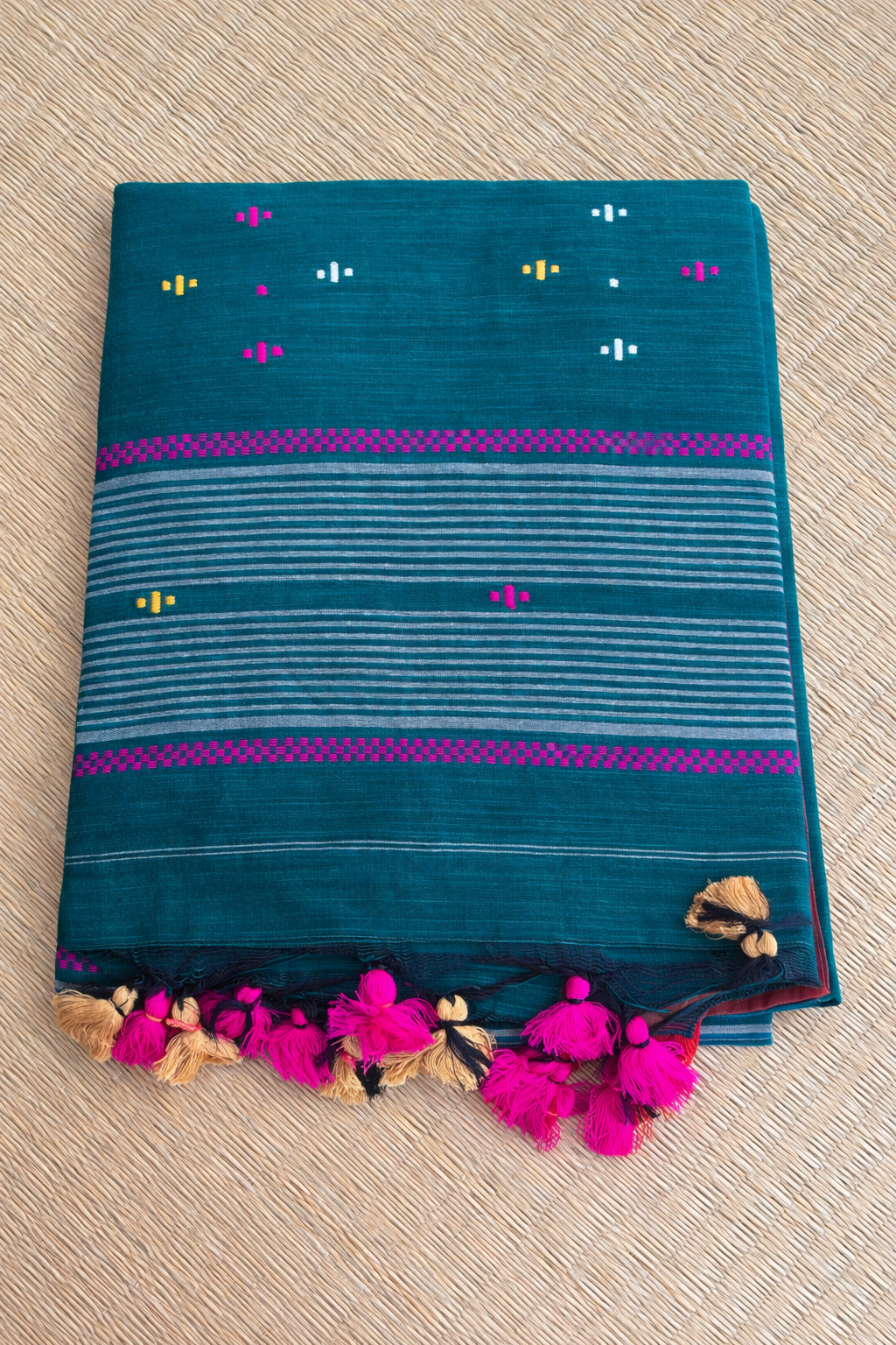 Bengal Soft Cotton Handloom Saree - Green with Pink Border - Full Look