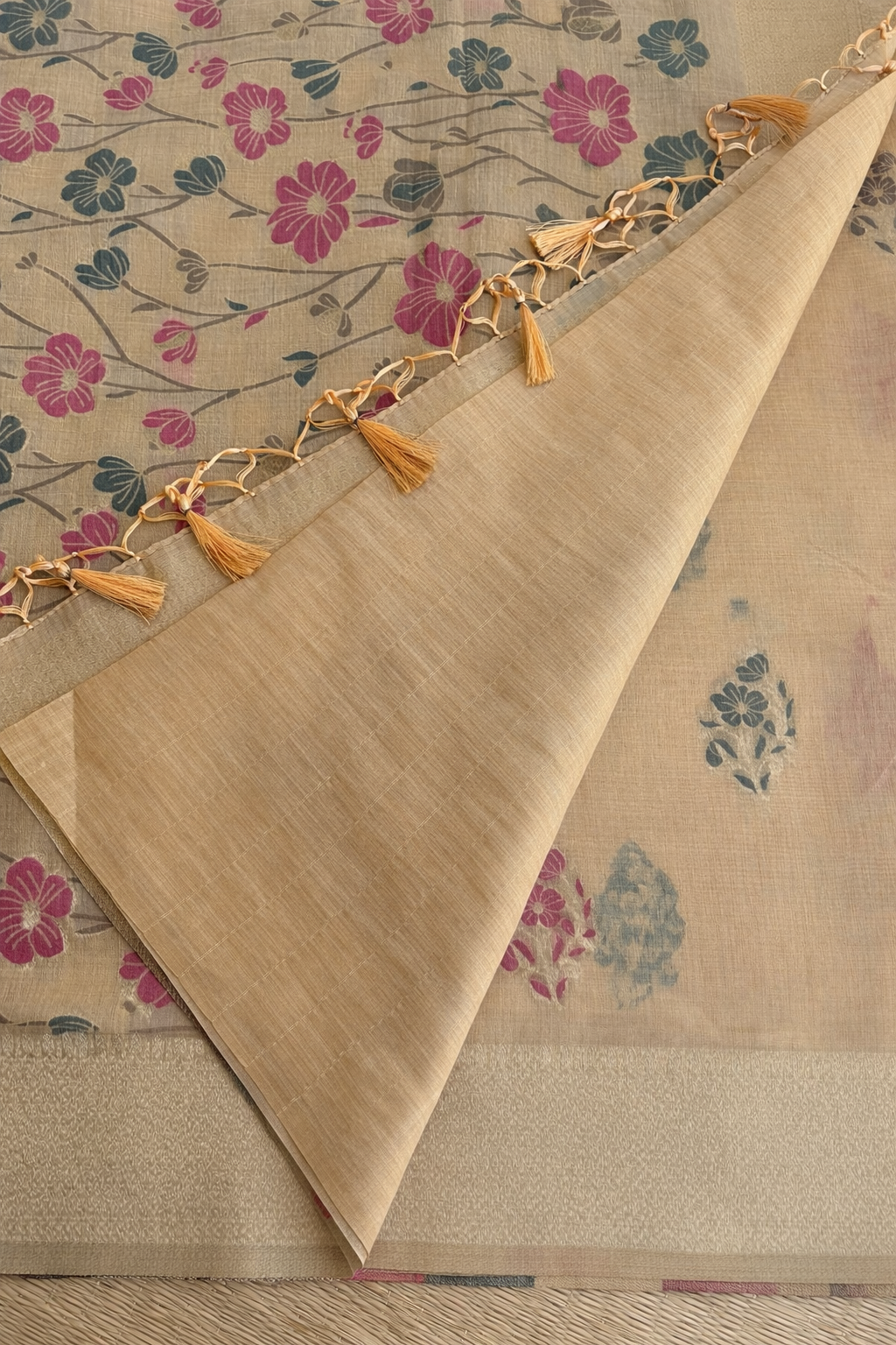 Chanderi Cotton Saree - Beige Summer Flower - Blouse Piece