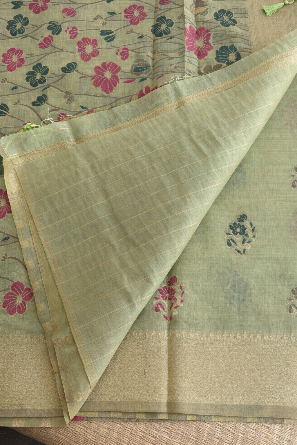 Chanderi Cotton Saree - Green Summer Flower - Blouse Piece