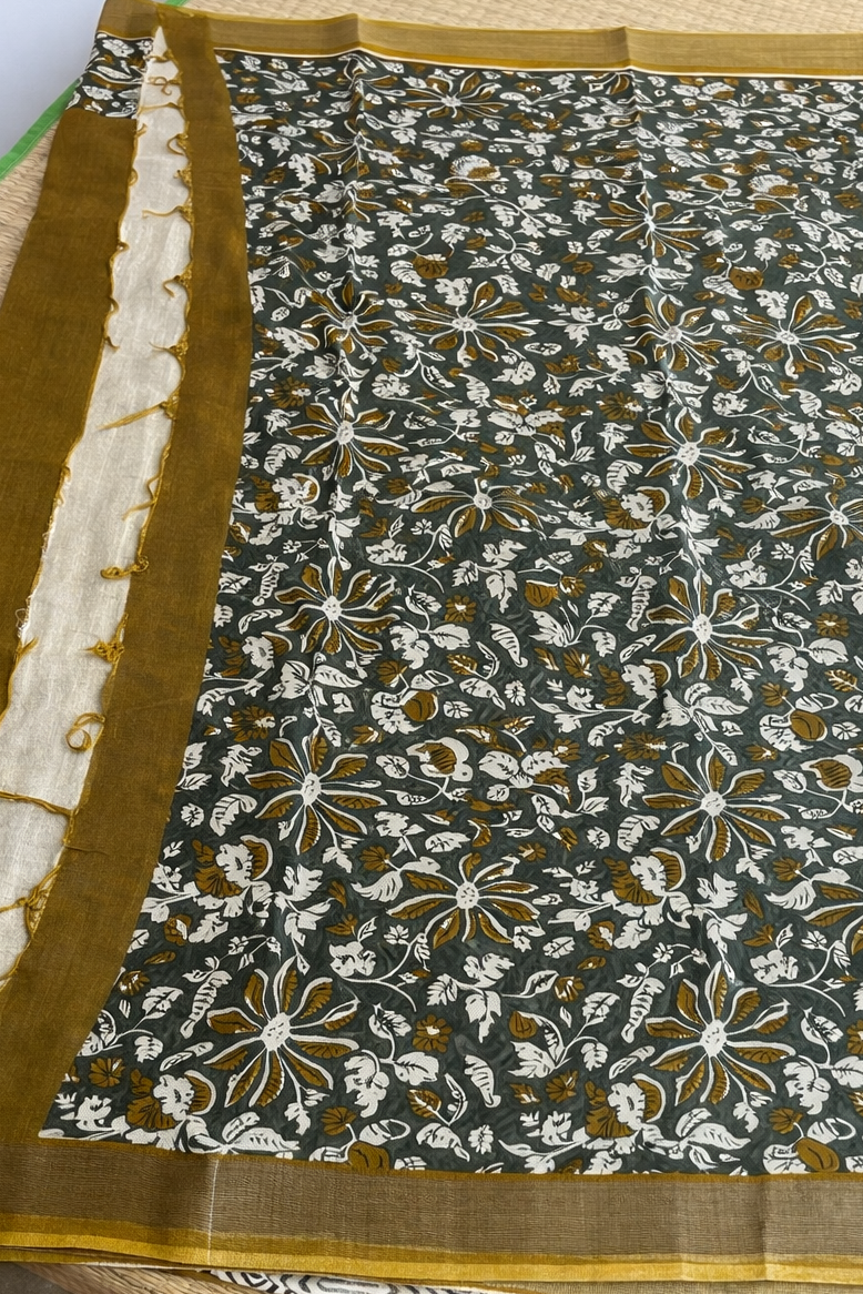 Cotton Linen Block Print Saree - Mustard with Cream - Pallu Detail