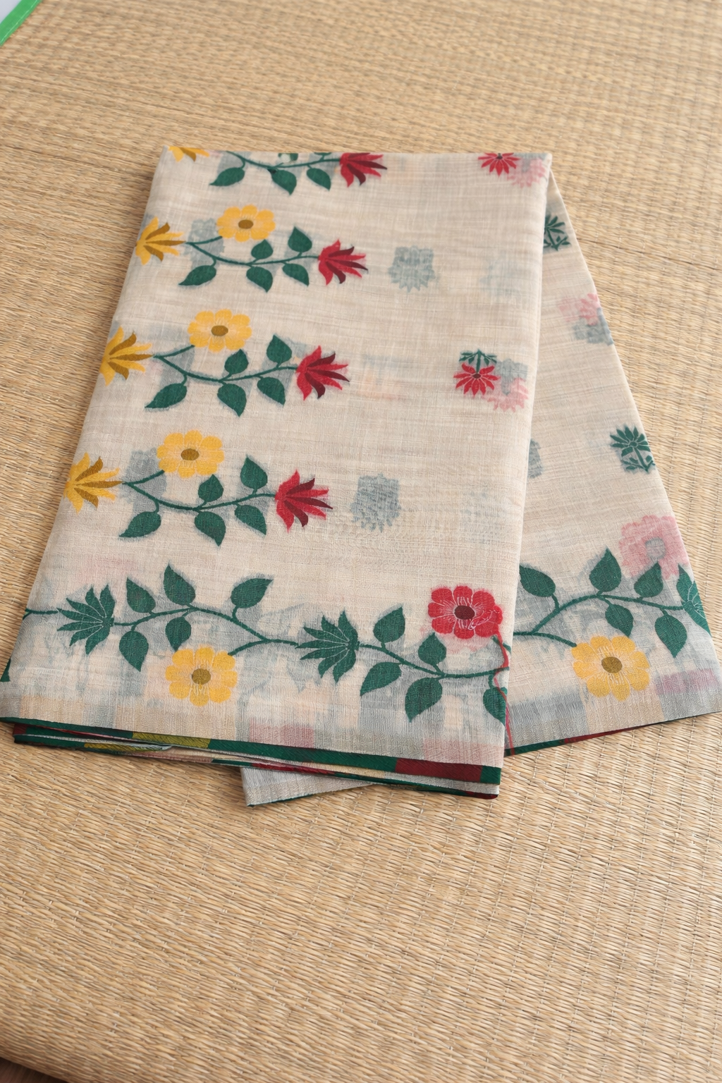 Jamdani Cotton Saree - Off White Floral Pattern - Full Look
