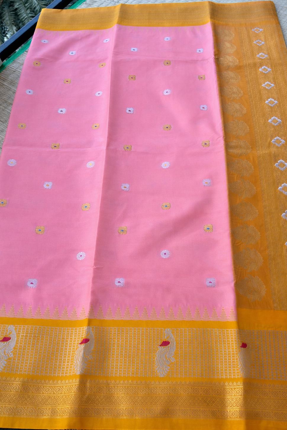 Semi Gadwal Silk Saree - Pink with Gold Border - Body Detail