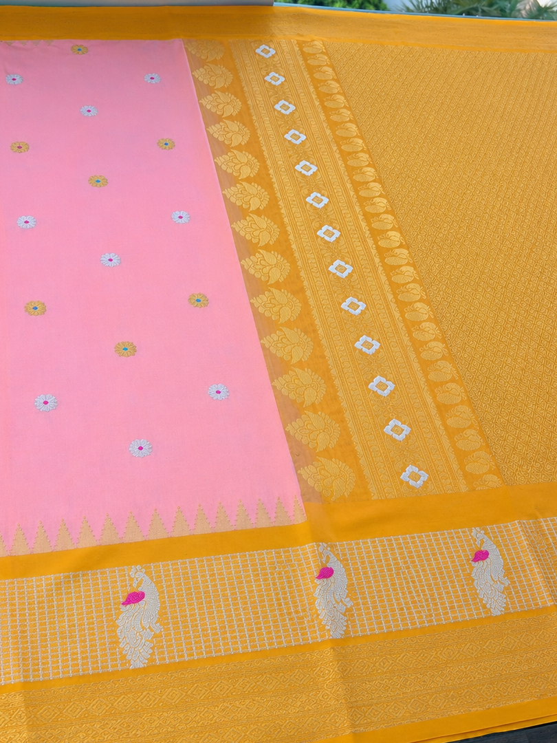 Semi Gadwal Silk Saree - Pink with Gold Border - Pallu Detail