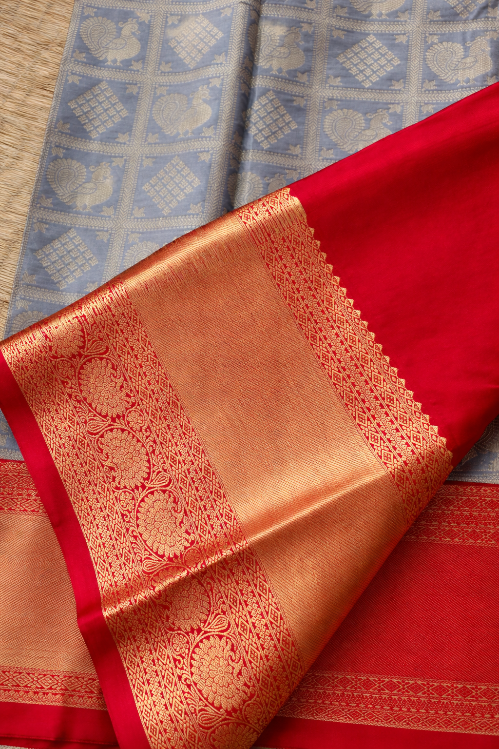 Semi Kanchi Soft Silk Saree - Grey with Red Border - Blouse Piece