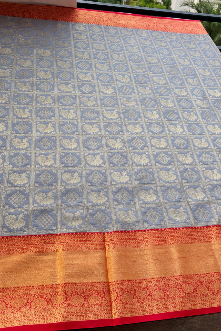 Semi Kanchi Soft Silk Saree - Grey with Red Border - Body Detail