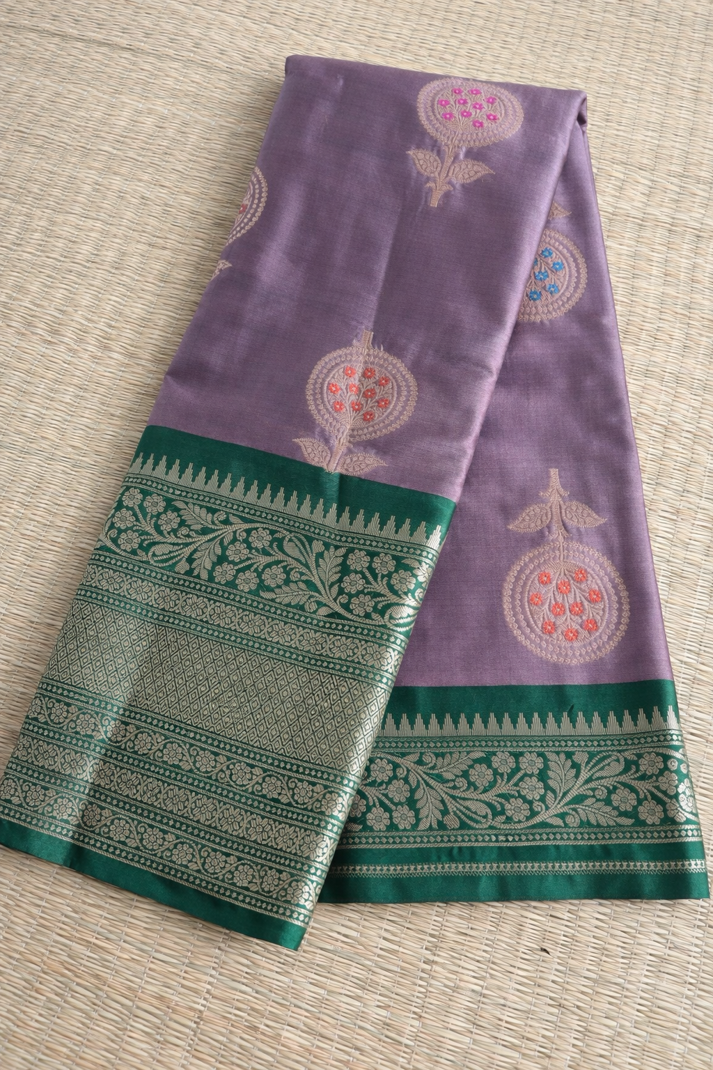 Semi Kanchi Soft Silk Saree - Dusty Lavender with Green Border - Full Look