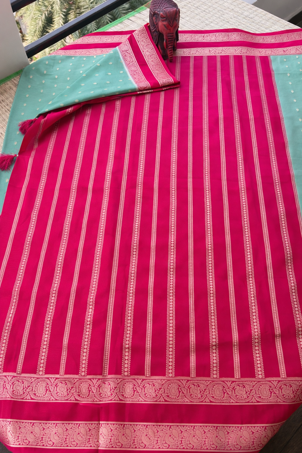 Semi Mysore Silk Saree - Green with Pink Border - Pallu Detail